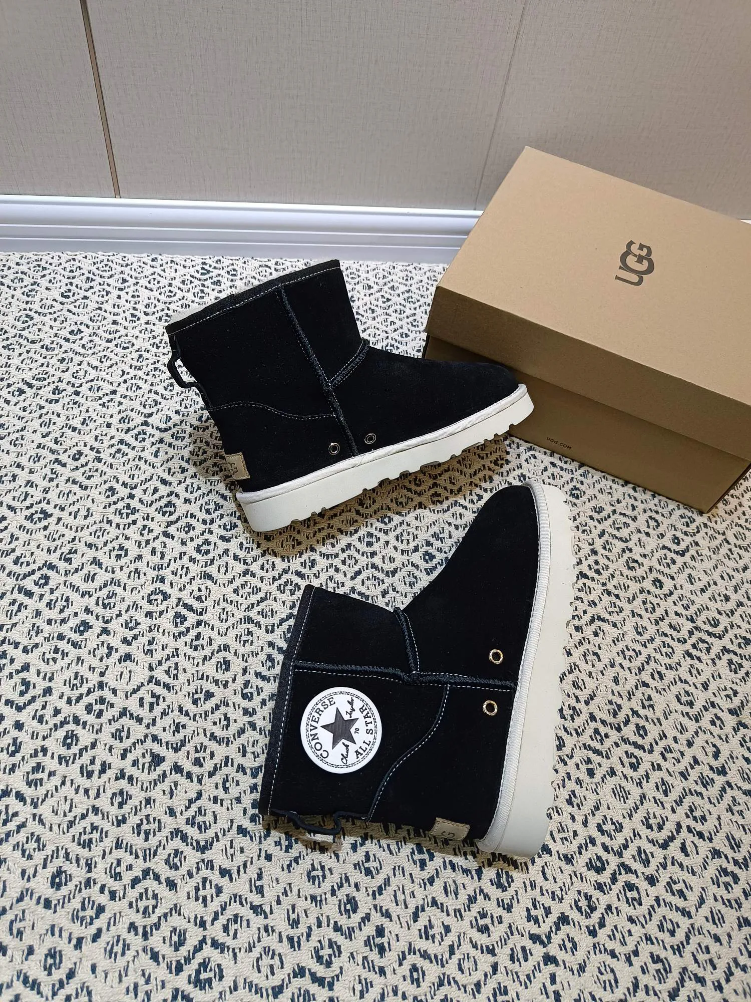 Women's Ugg Boots UGG 17997436
