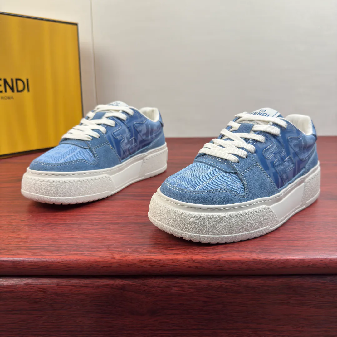 Women's Sneakers FENDI 18119031