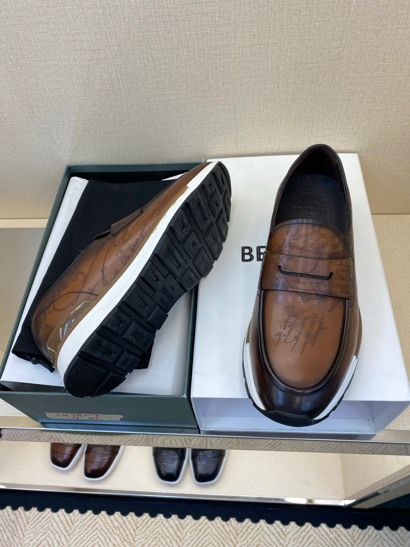 Men's Loafers And Dress Shoes BERLUTI 18211887