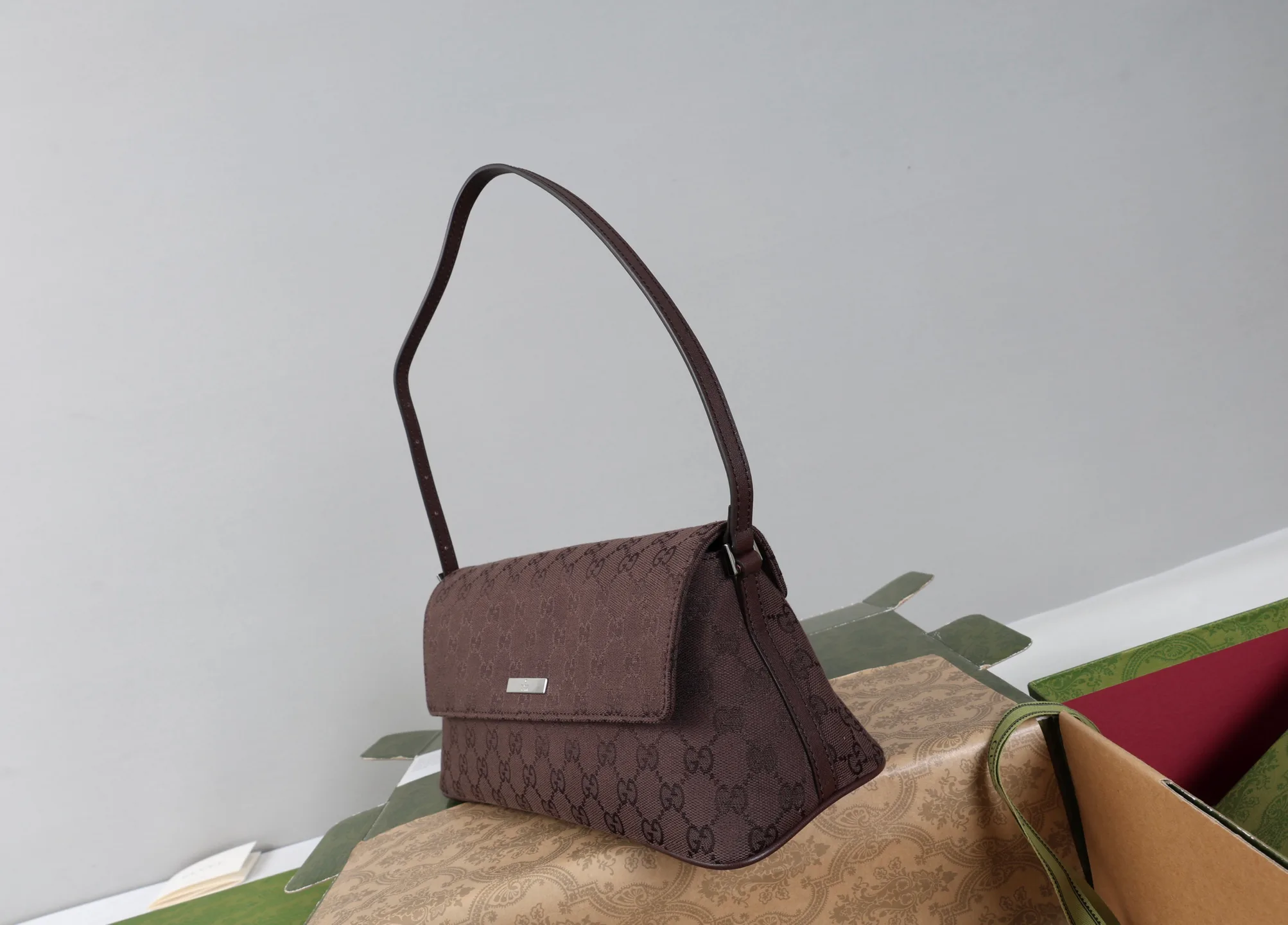 Women's Classic Handbags GUCCI 18065241