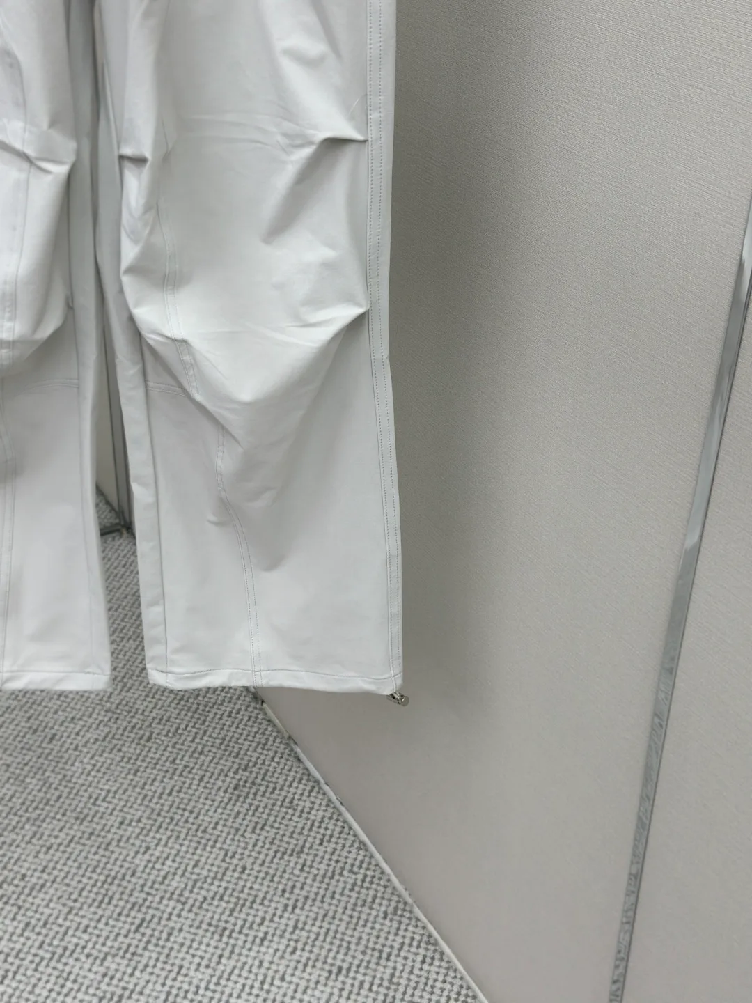 Men's Trousers BALENCIAGA 17810704