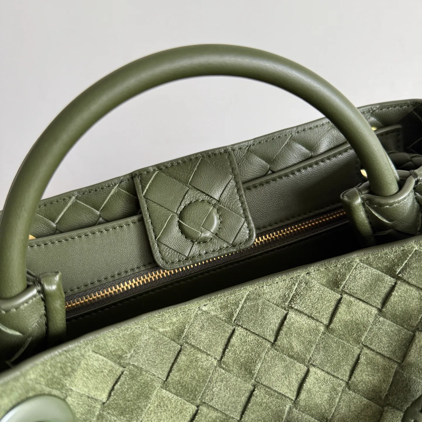 Women's Classic Handbags BOTTEGA VENETA 18367479