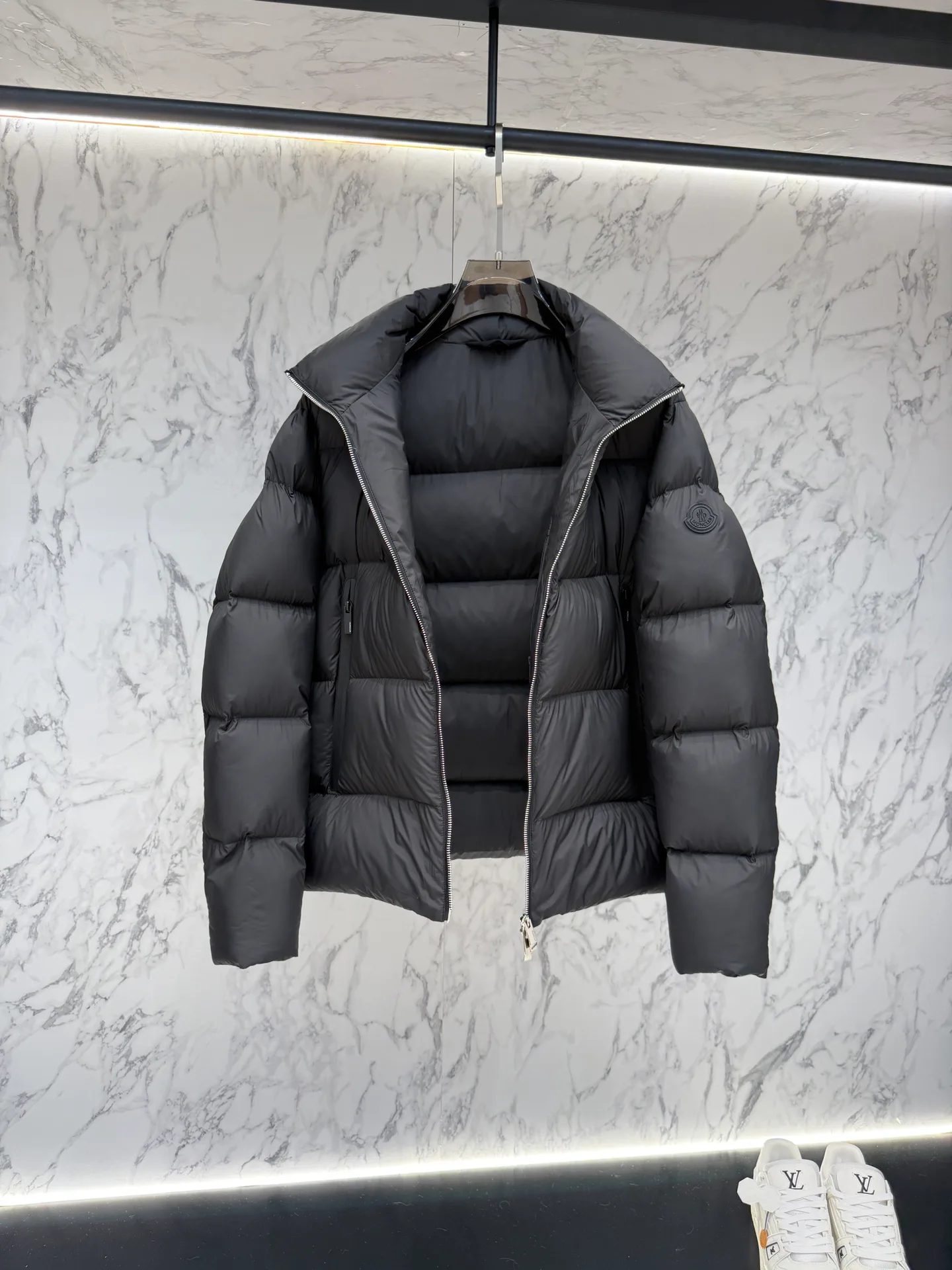 Men's Jackets And Down Jackets MONCLER 18279250