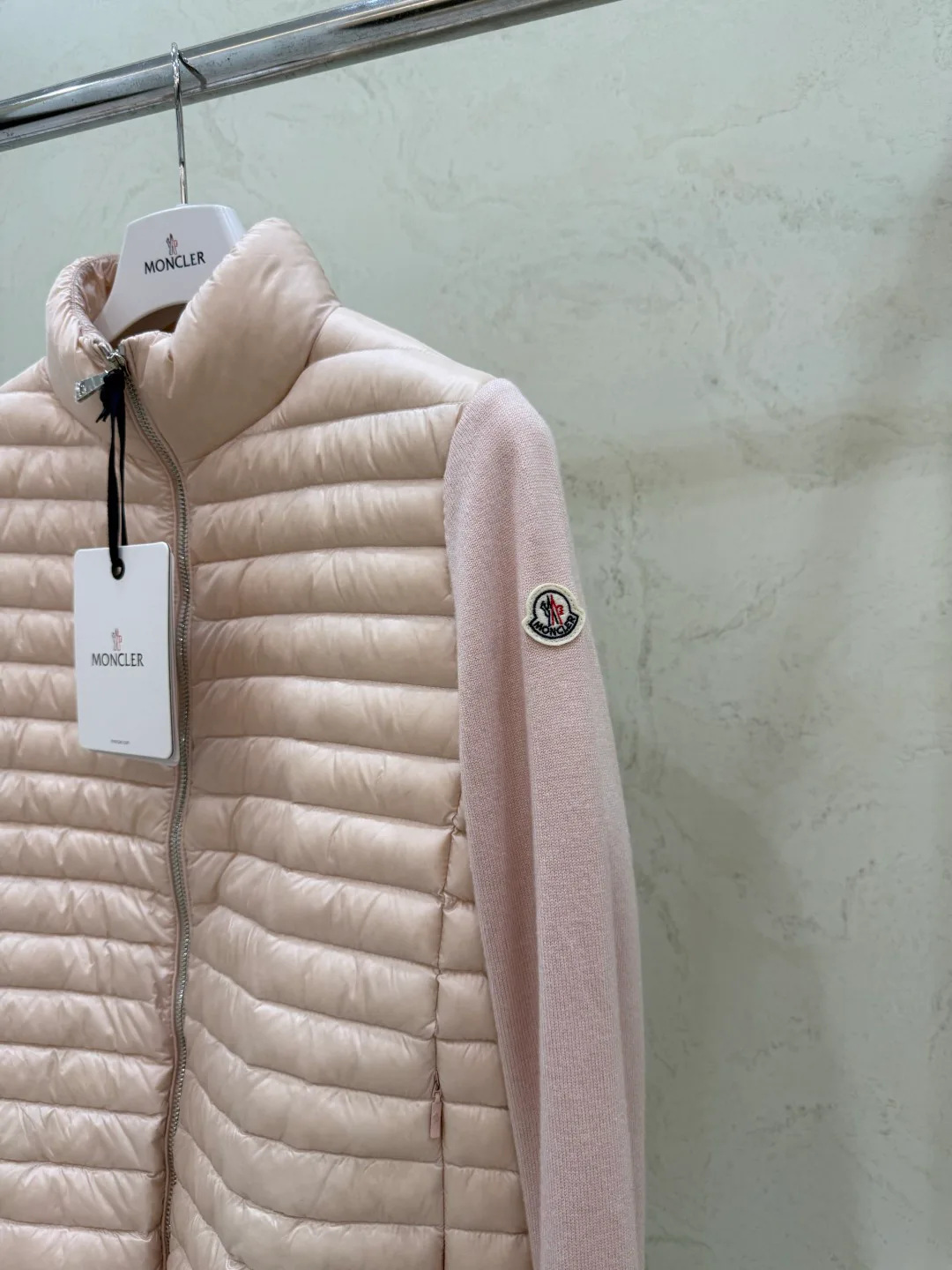 Women's Jackets And Down Jackets MONCLER 17918889