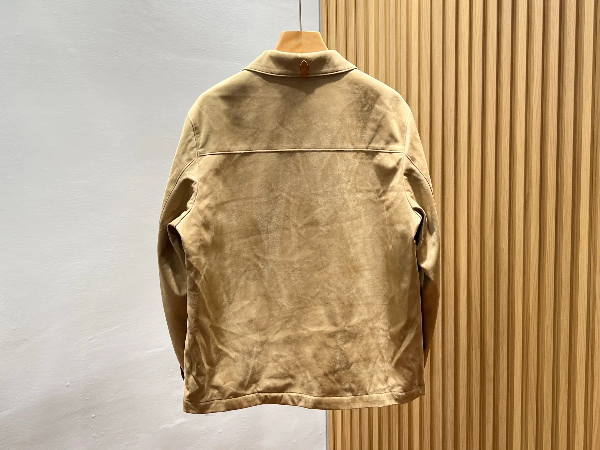 Men's Jackets And Down Jackets LOUIS VUITTON 18084603