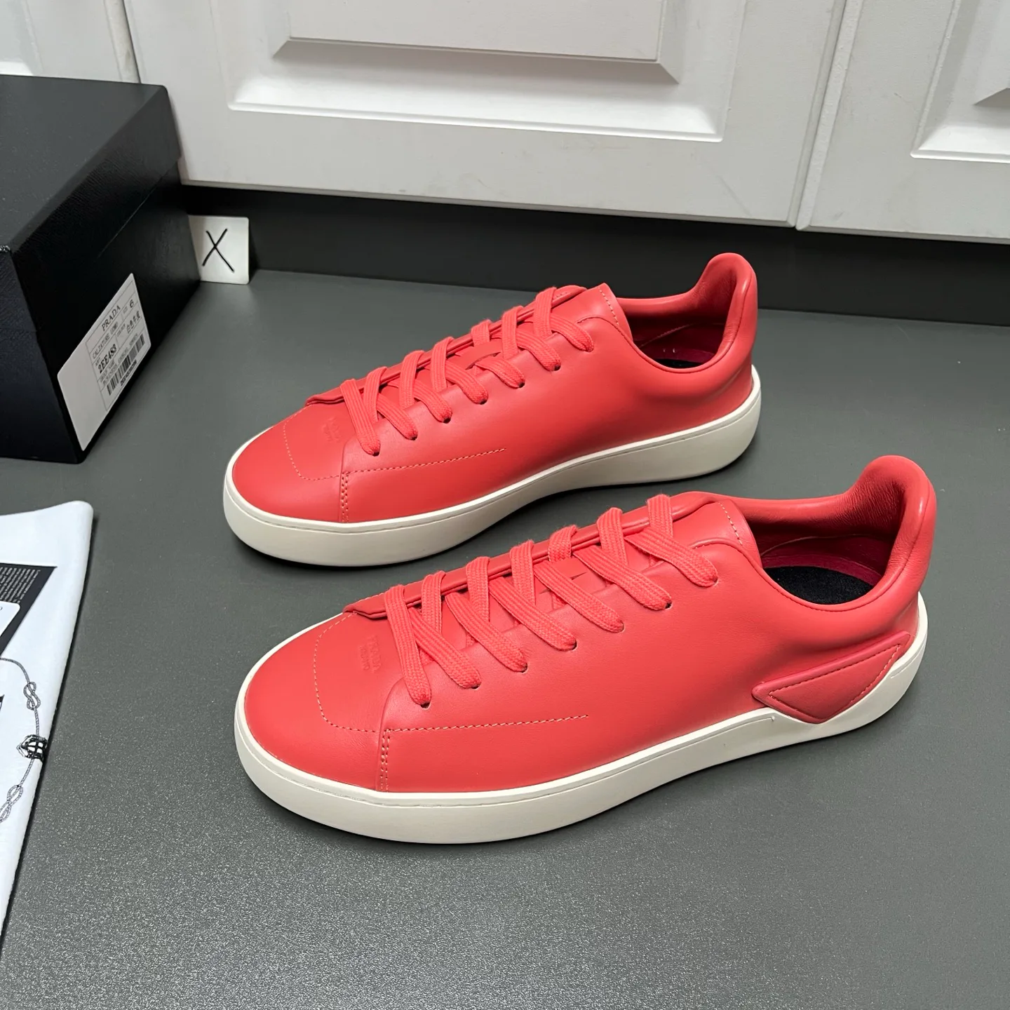 Men's Sneakers PRADA 16940085