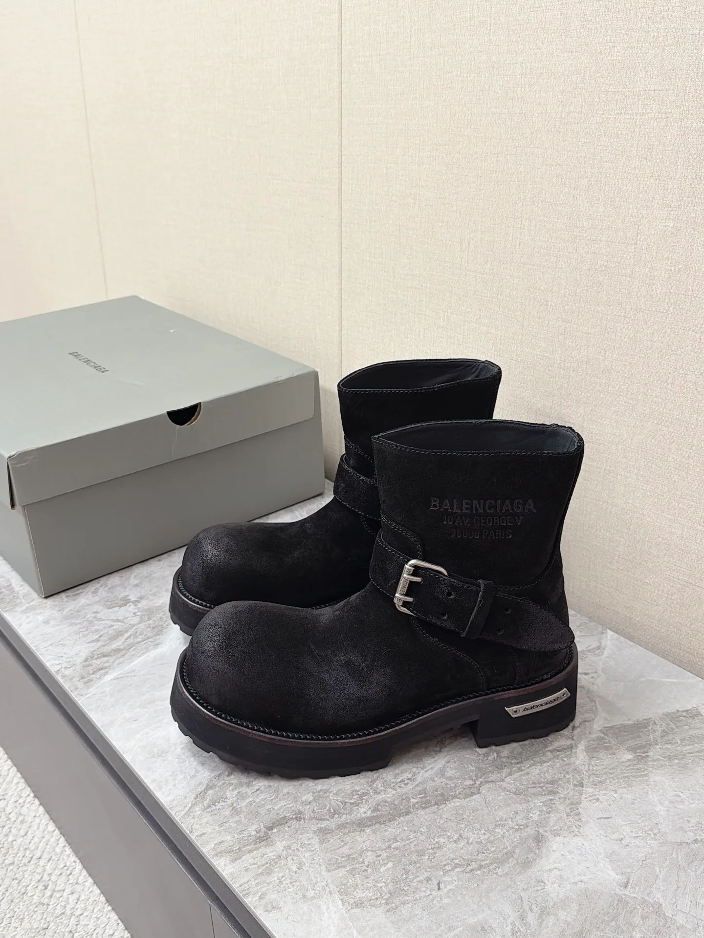 Women's Ankle Boots BALENCIAGA 18011902