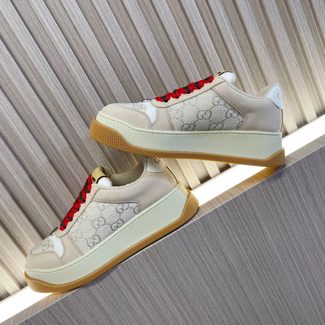 Women's Sneakers GUCCI 17897012