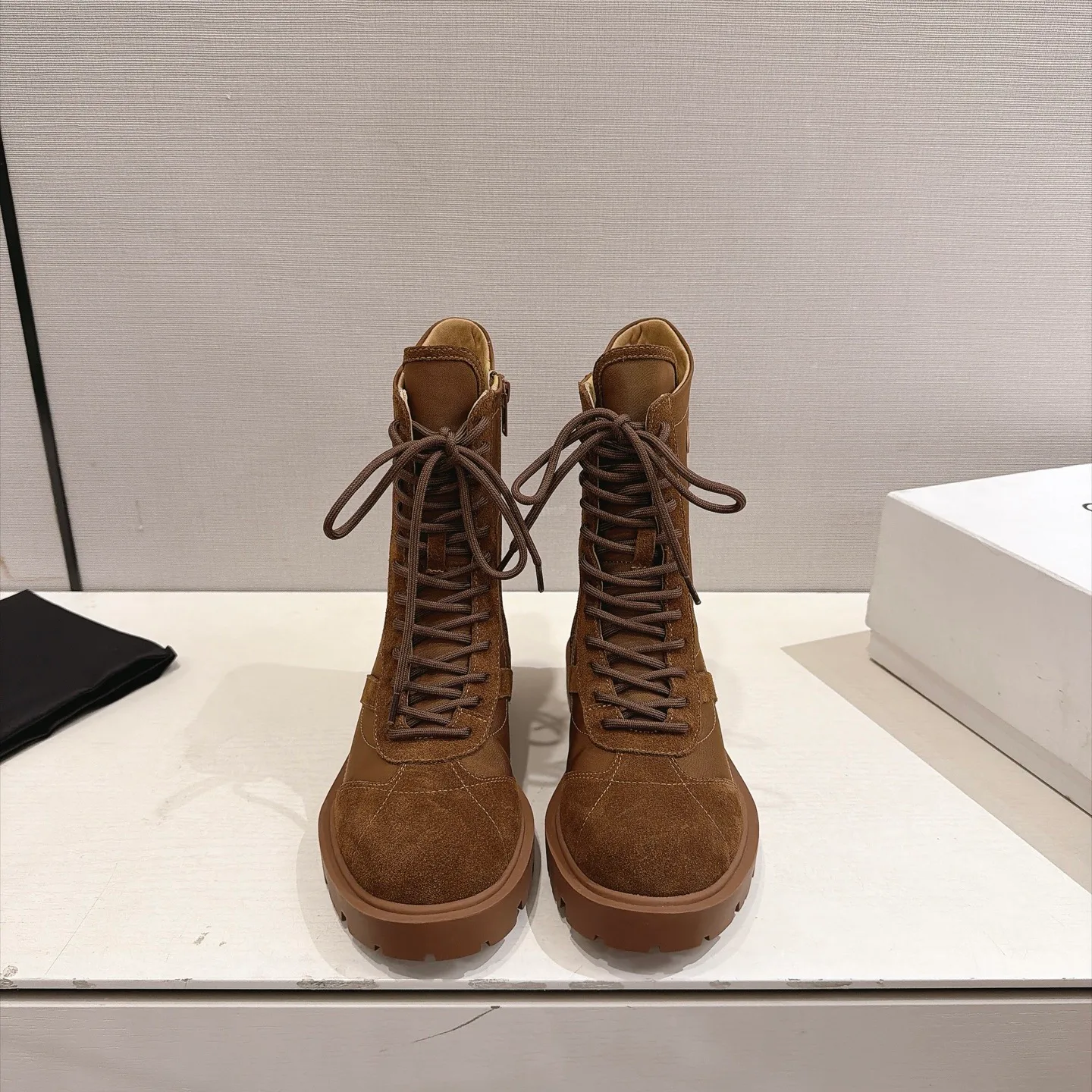 Women's Ankle Boots CELINE 18354608