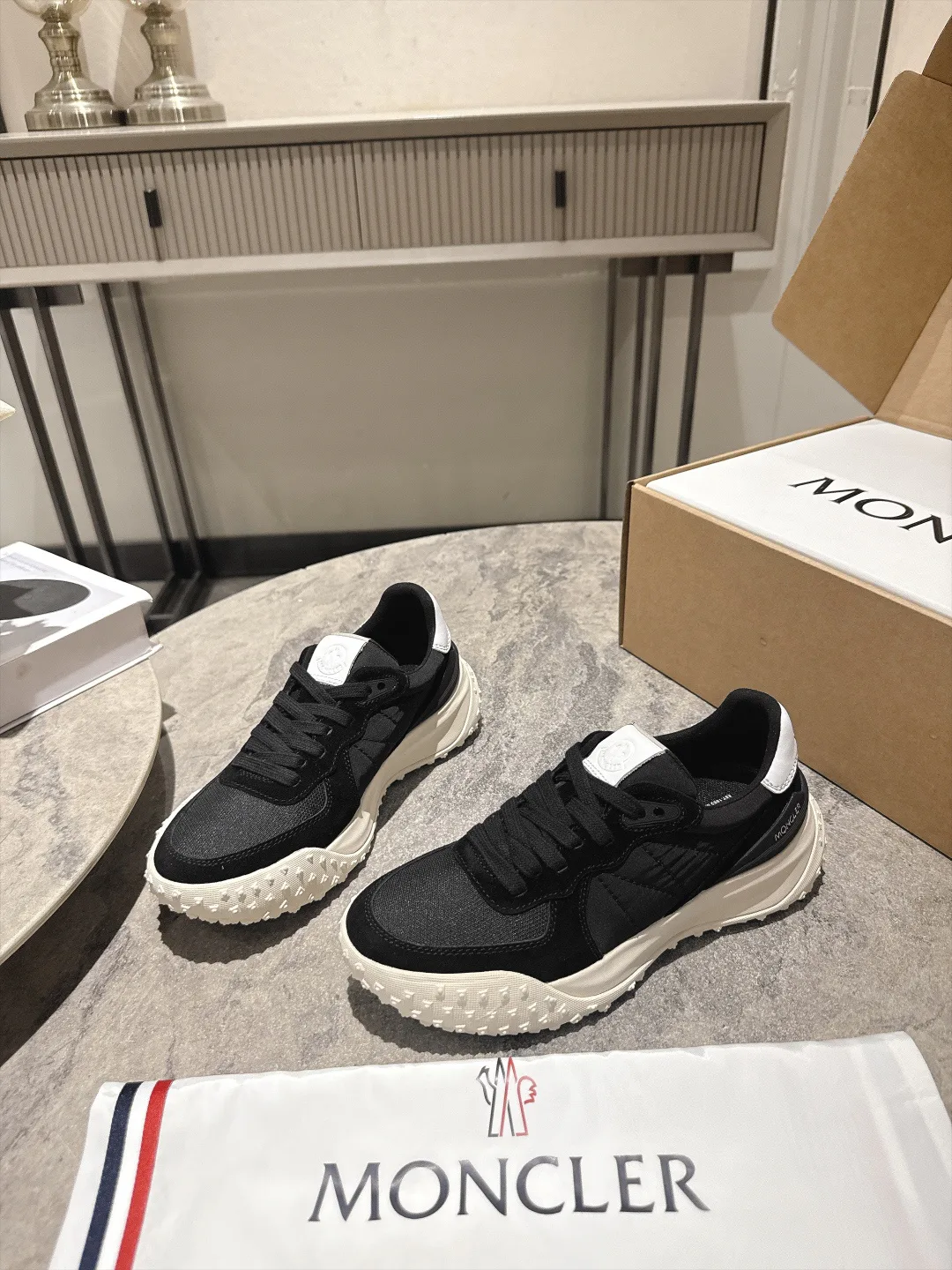 Women's Sneakers MONCLER 18549129