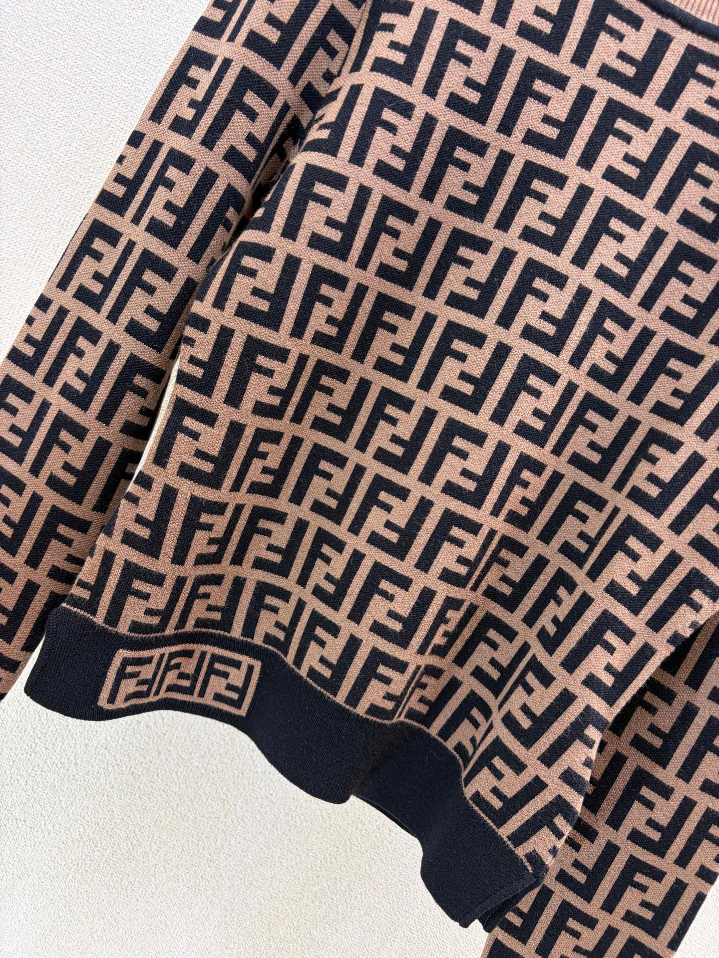 Women's Jumpers And Sweaters FENDI 18128354