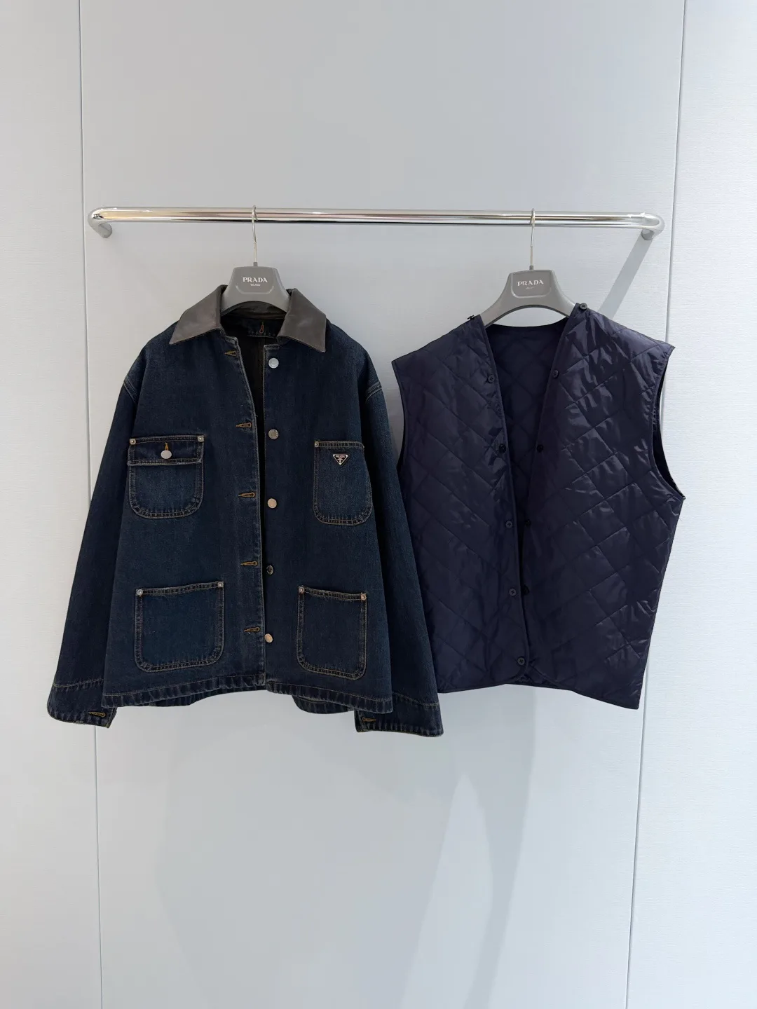 Women's Jackets And Down Jackets PRADA 18185065