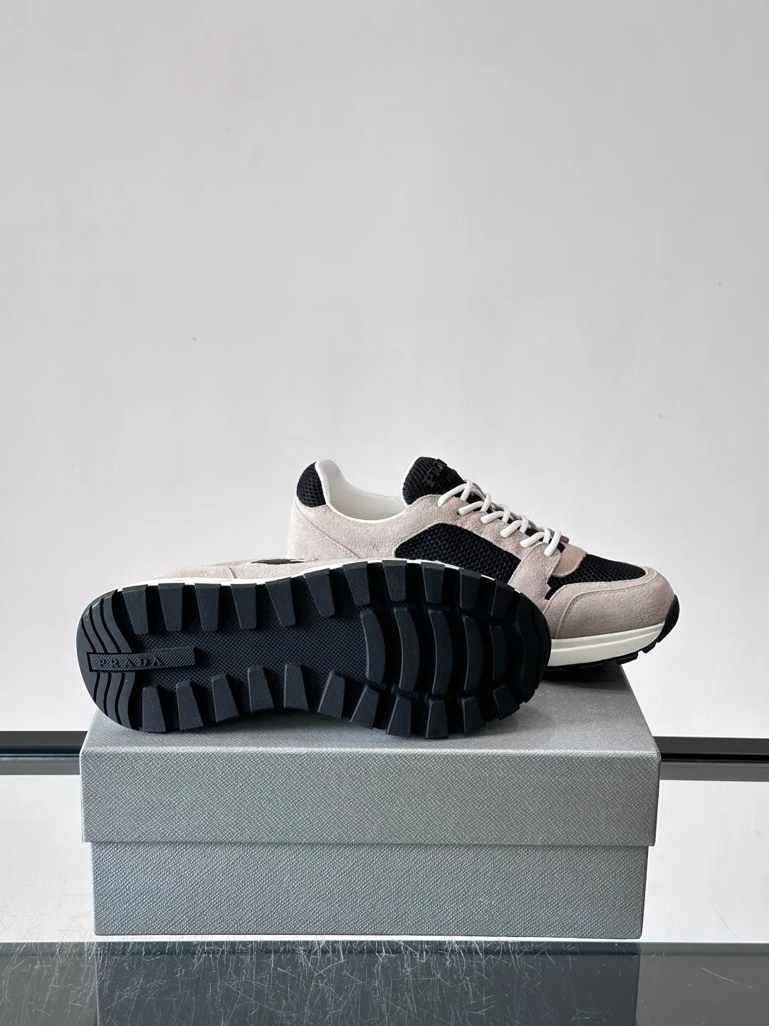 Women's Sneakers PRADA 18102647