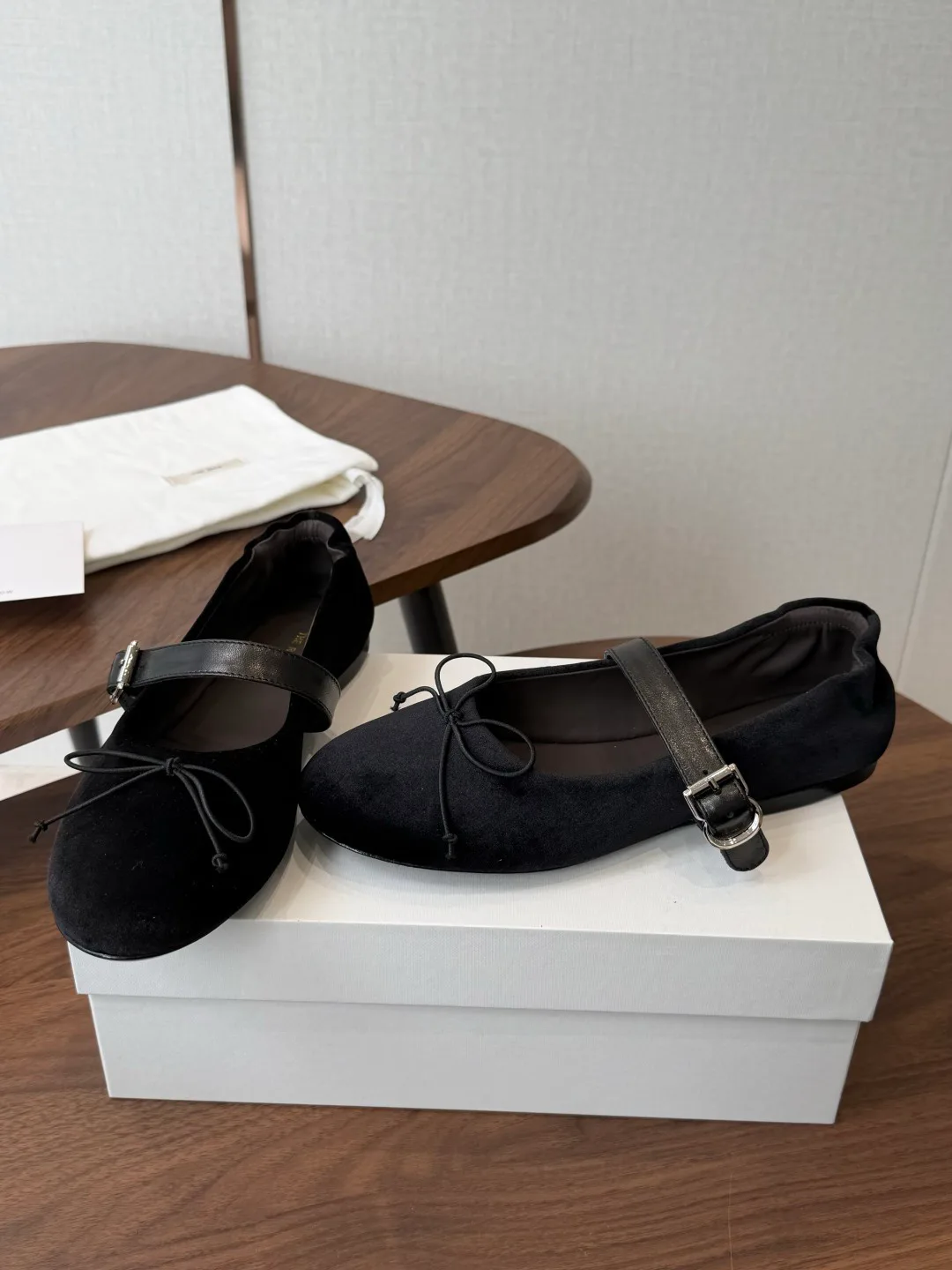 Women's Ballet Flats THE ROW 18092696