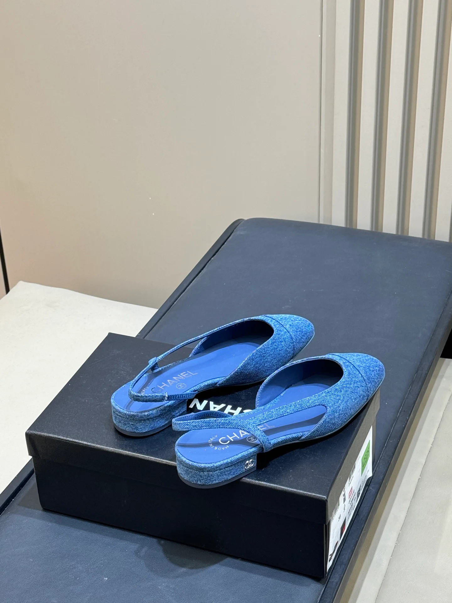 Women's Heels CHANEL 18073619