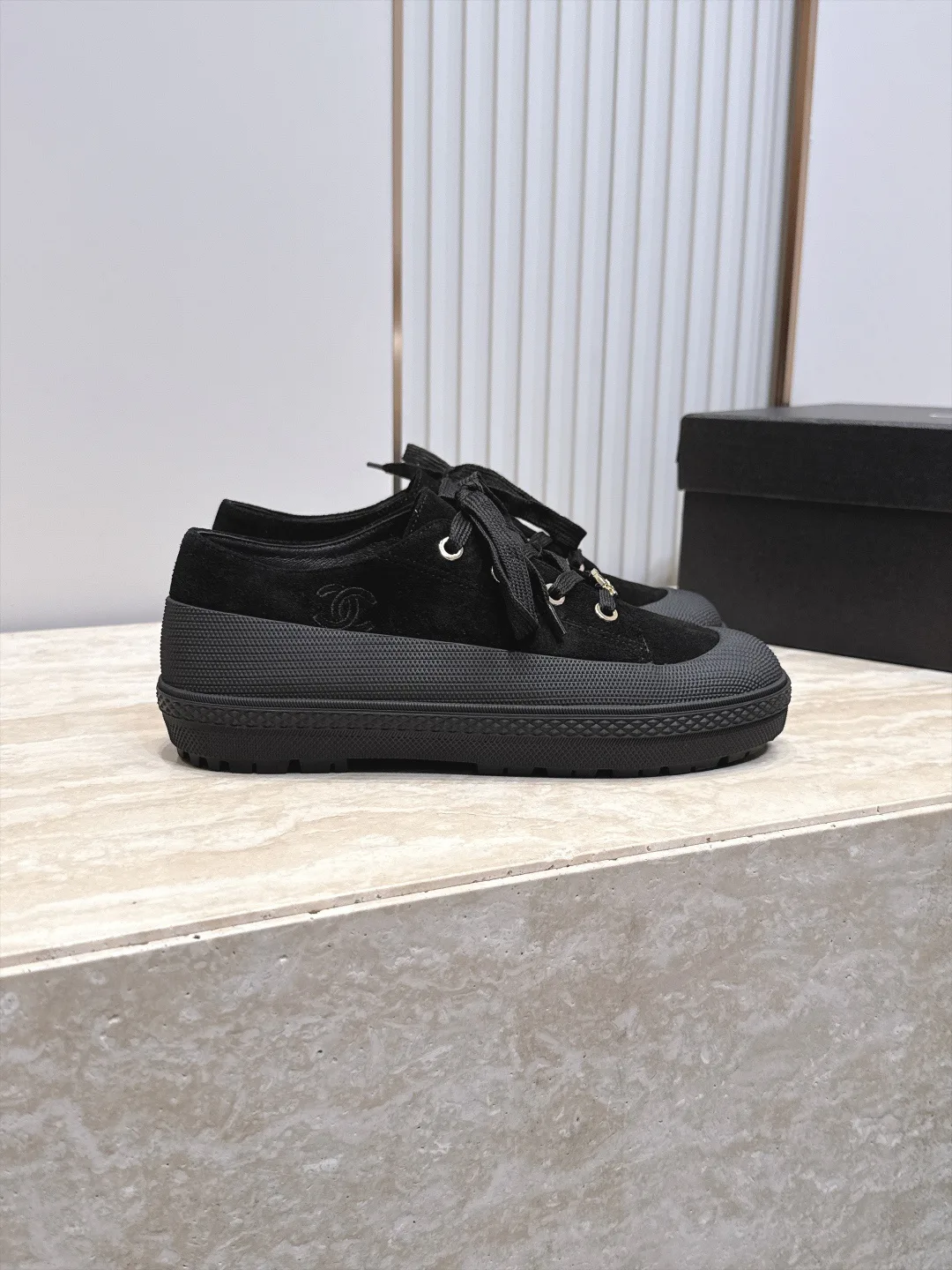 Women's Sneakers CHANEL 17796863