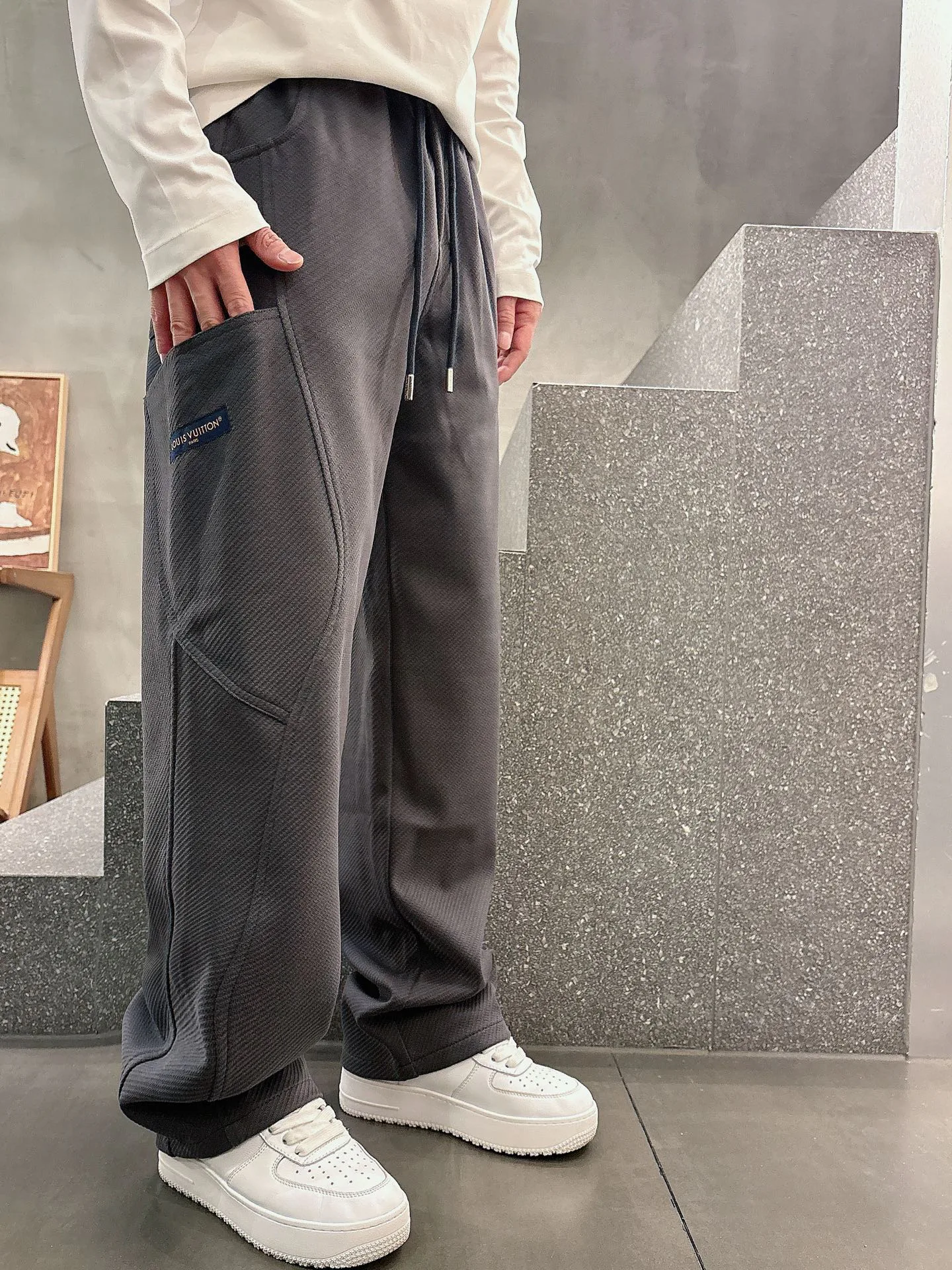 Men's Trousers LOUIS VUITTON 18340440