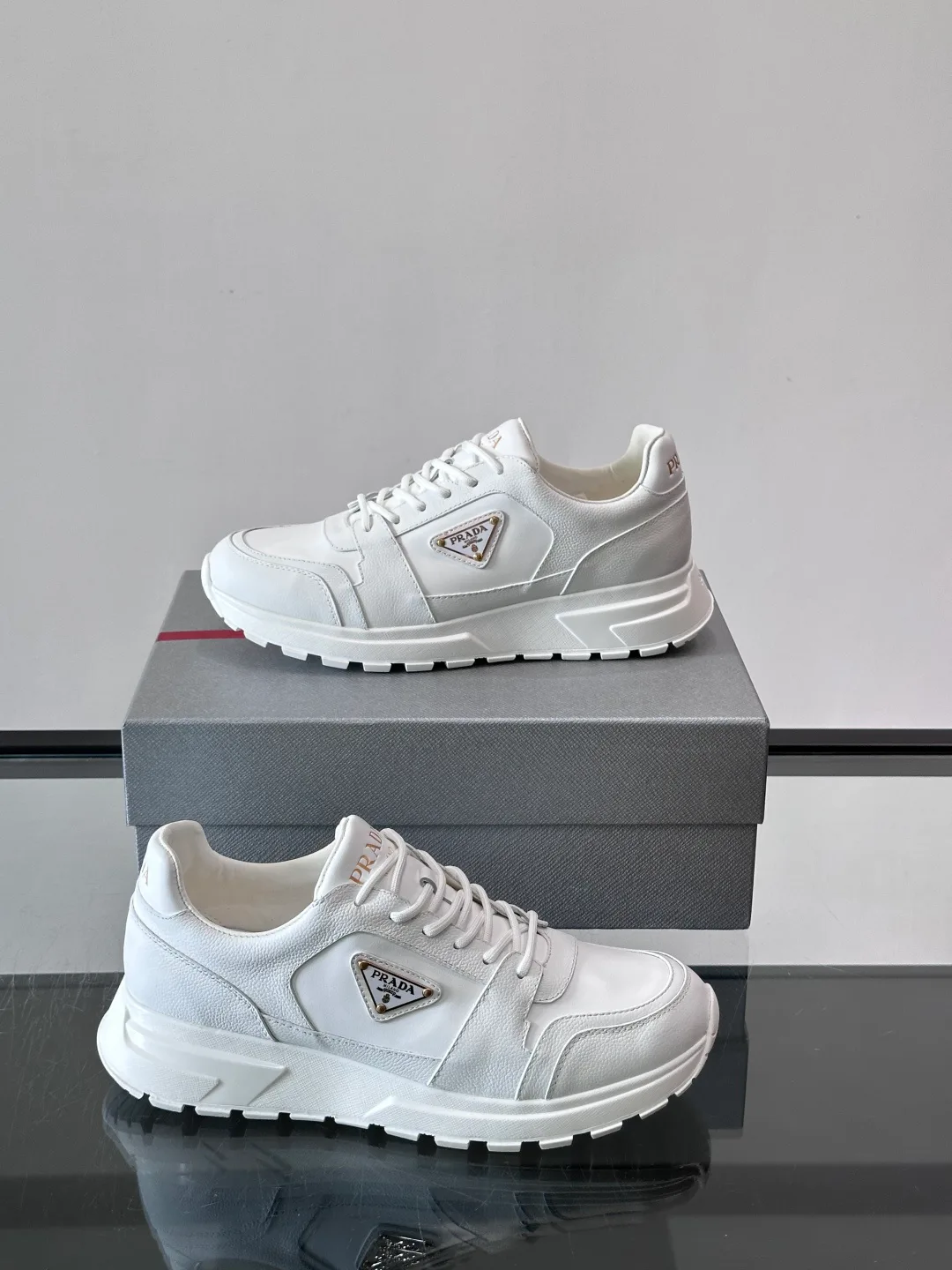 Women's Sneakers PRADA 18102658
