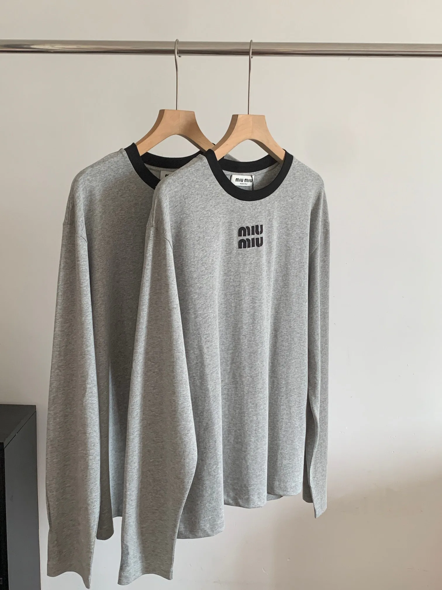 Women's T-Shirts MIU MIU 17881332