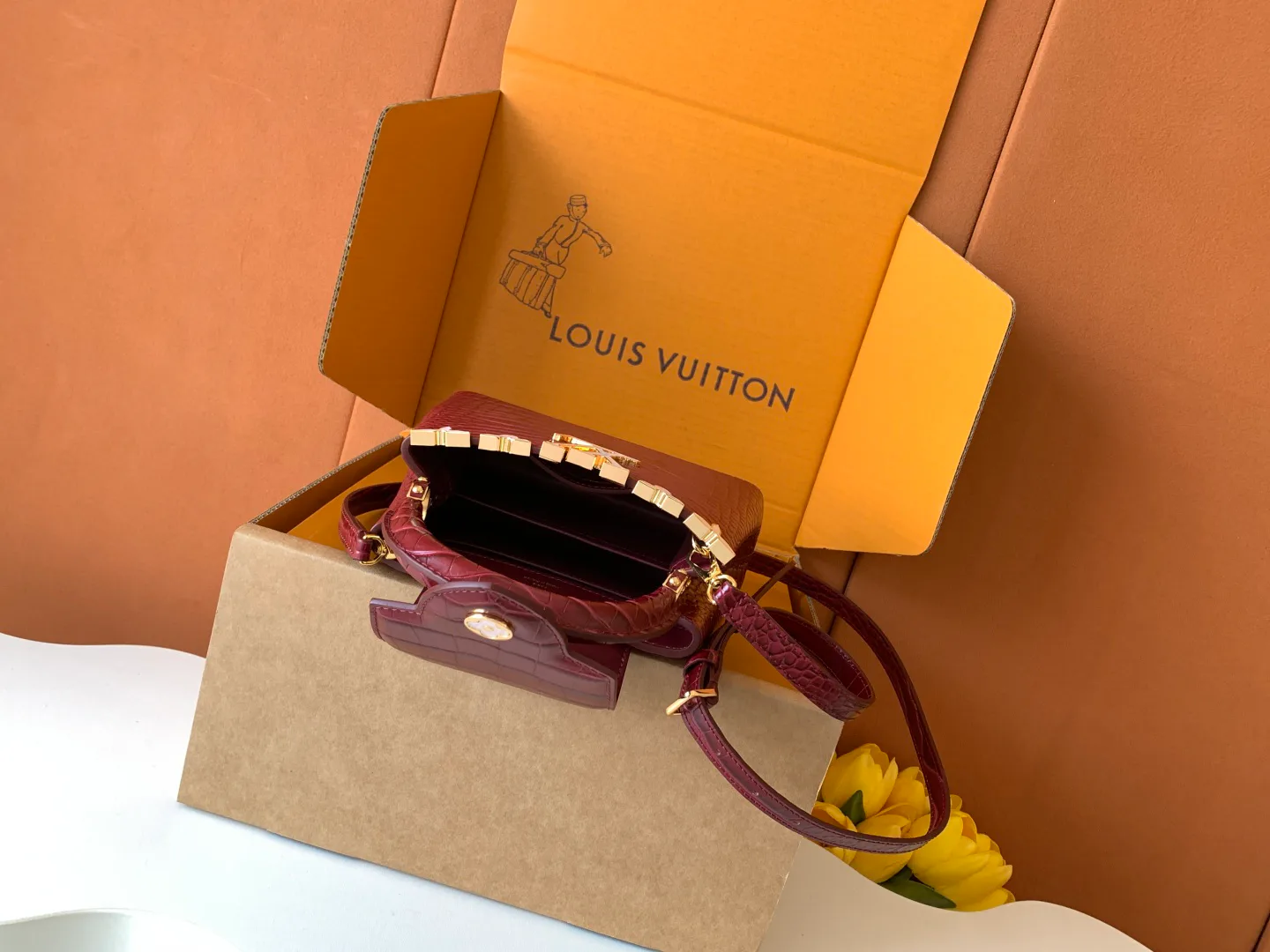 Women's Classic Handbags LOUIS VUITTON 18520916