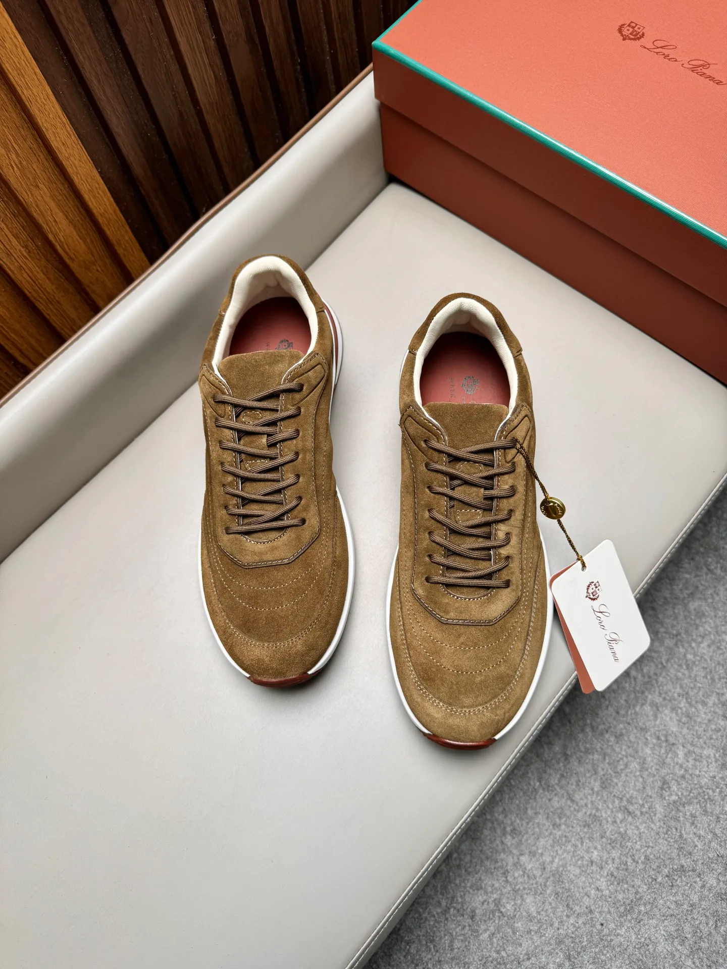 Women's Sneakers LORO PIANA 18367837