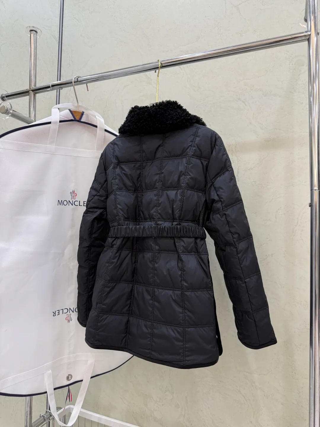 Men's Jackets And Down Jackets MONCLER 17937834