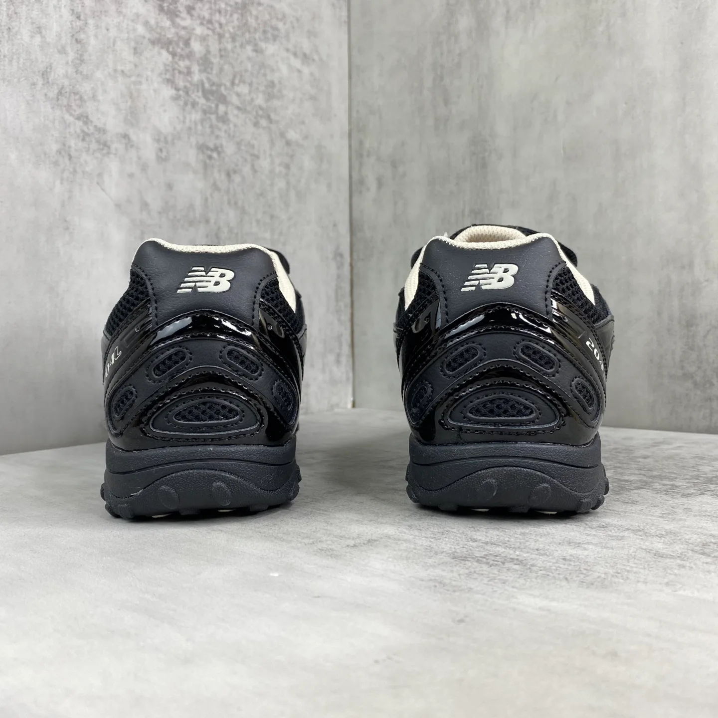 Women's Sneakers NEW BALANCE 17963595