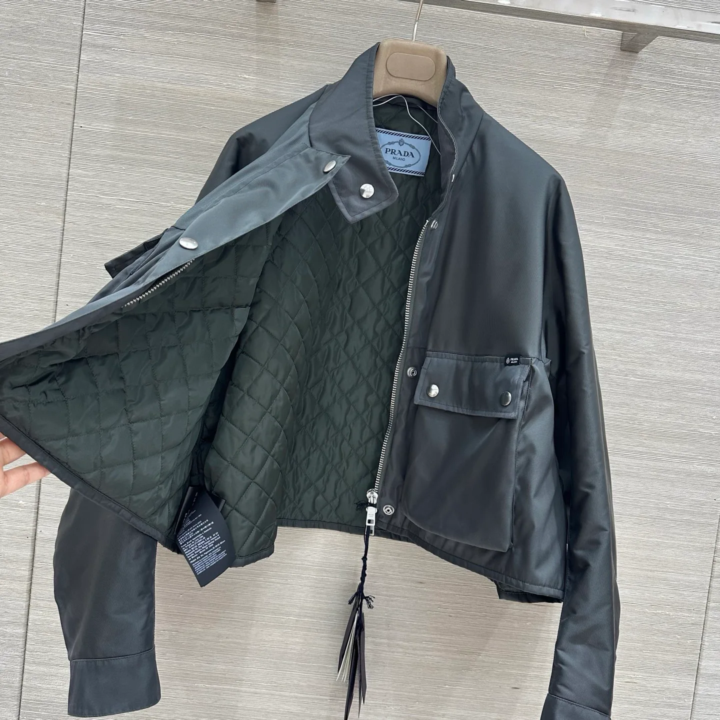Куртки И Пуховики Женские Prada 18653894