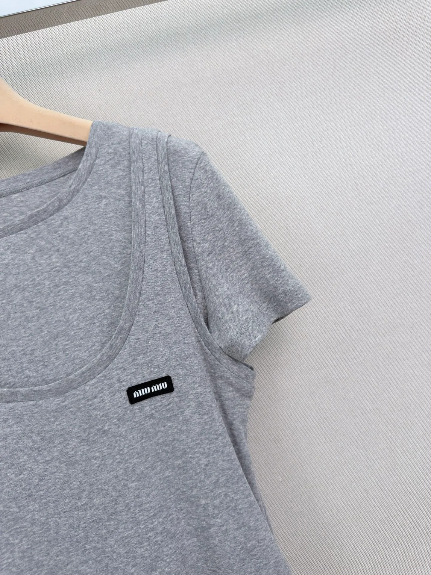 Women's T-Shirts MIU MIU 18199299