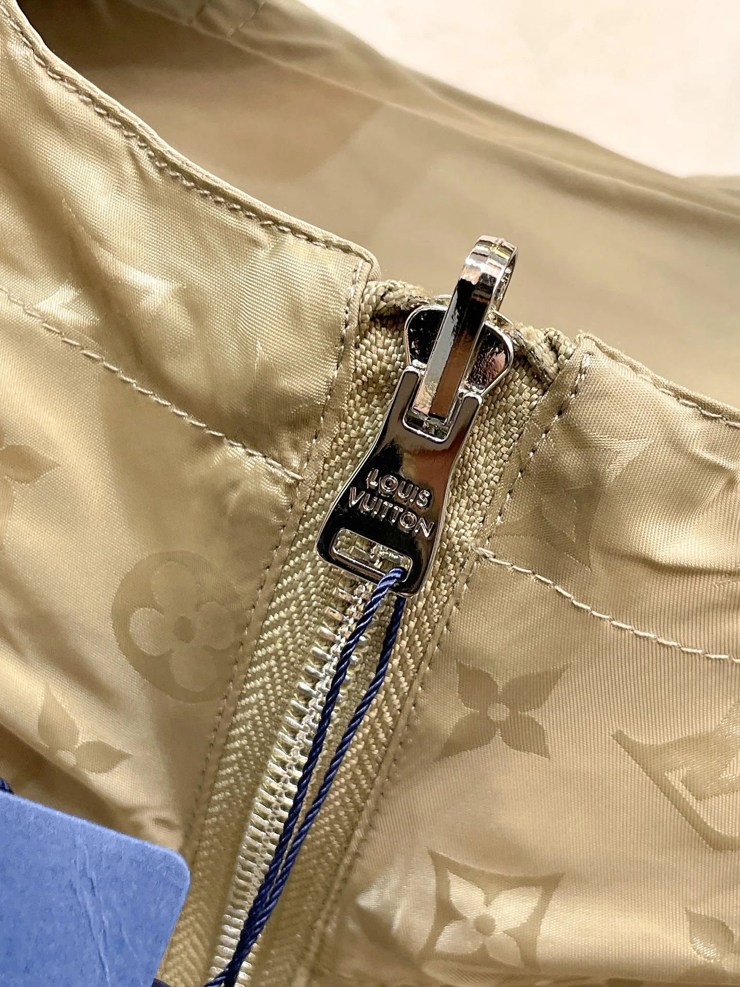 Men's Jackets And Down Jackets LOUIS VUITTON 17966718