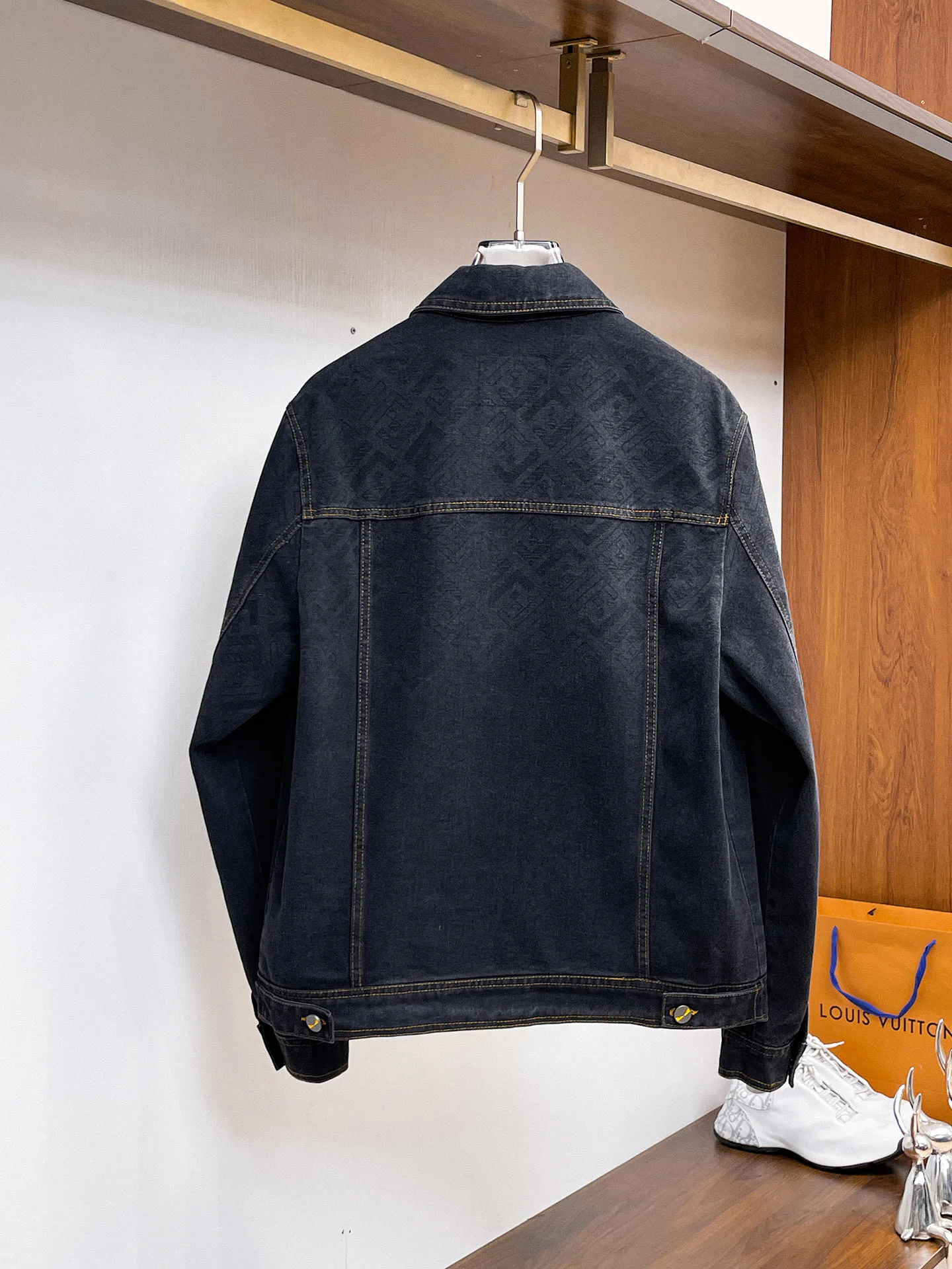 Men's Jackets And Down Jackets FENDI 18197212