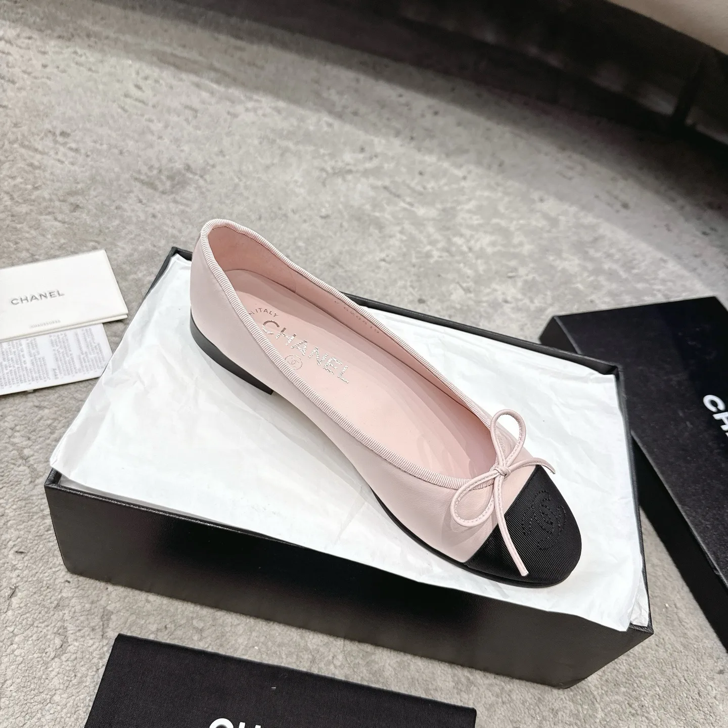 Women's Ballet Flats CHANEL 17572342
