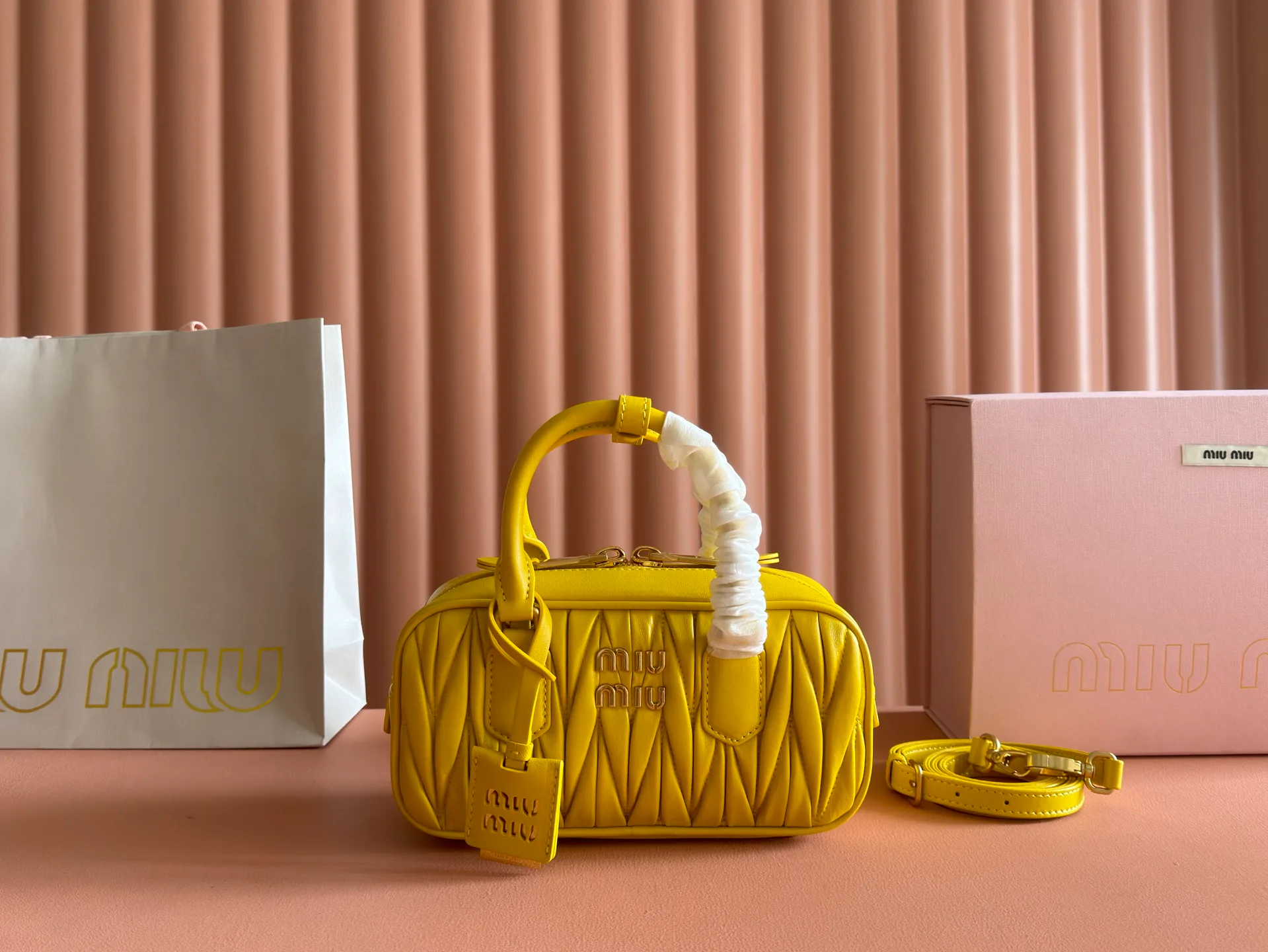 Women's Classic Handbags MIU MIU 18148094