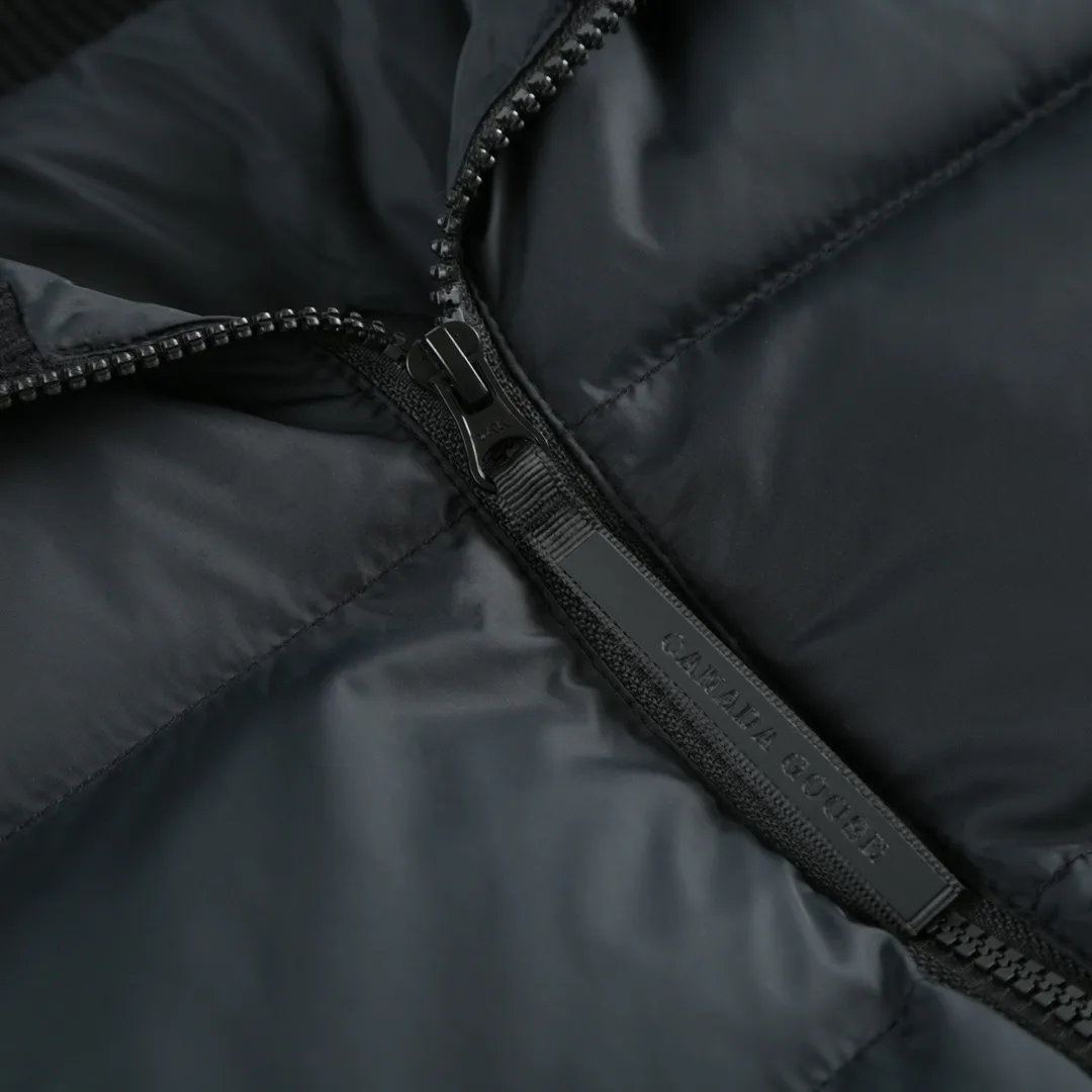 Women's Jackets And Down Jackets CANADA GOOSE 17964936