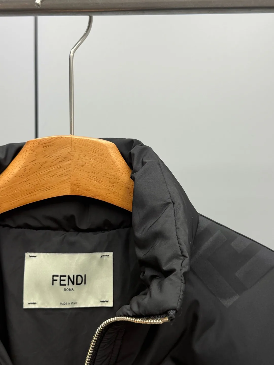 Women's Jackets And Down Jackets FENDI 18106479
