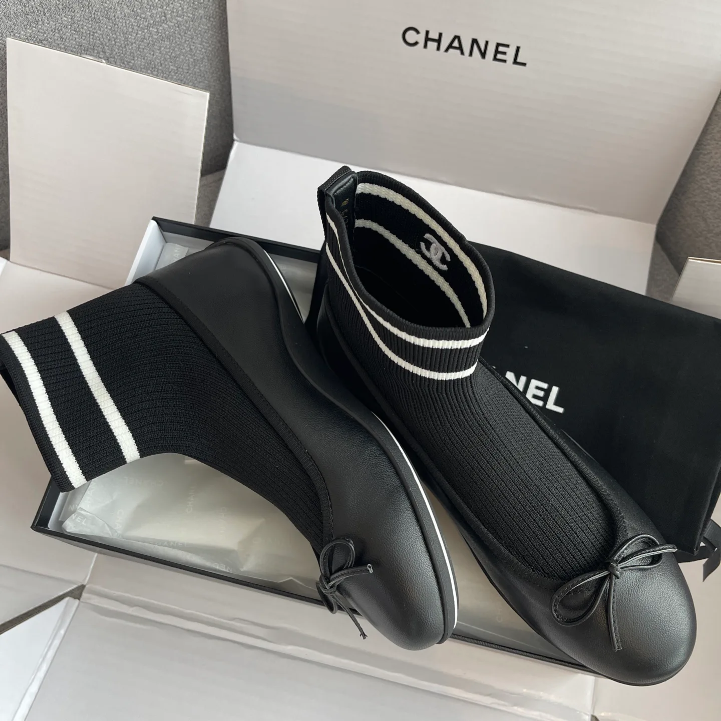 Women's Ballet Flats CHANEL 18066376