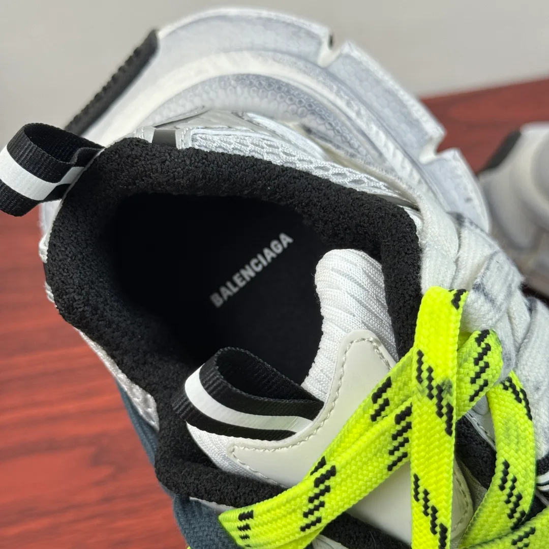 Women's Sneakers BALENCIAGA 17457769