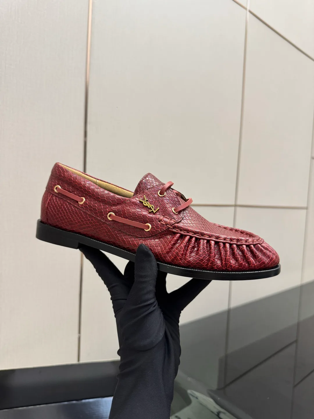 Women's Loafers And Moccasins SAINT LAURENT 17816913