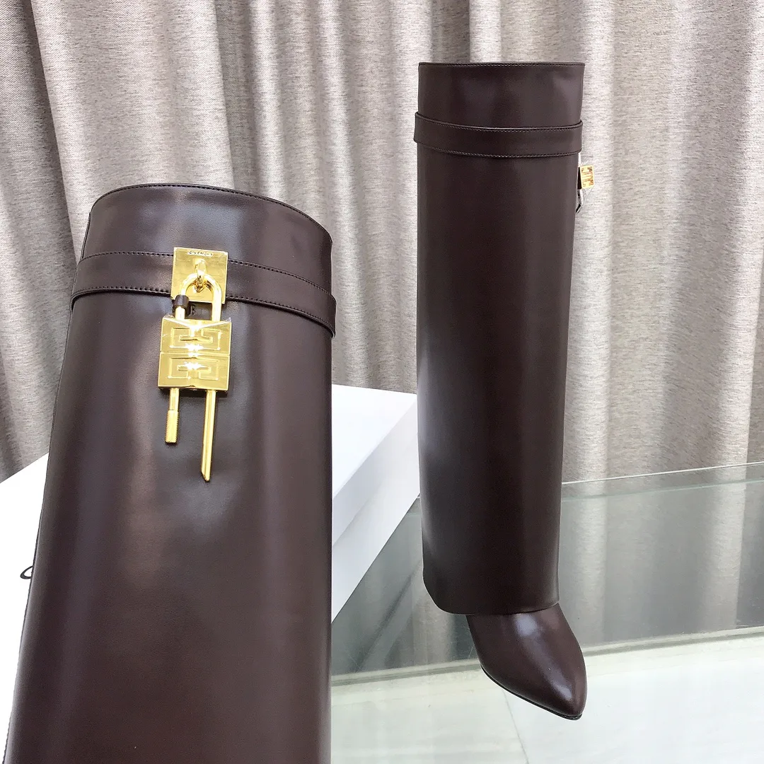 Women's Boots GIVENCHY 18294523