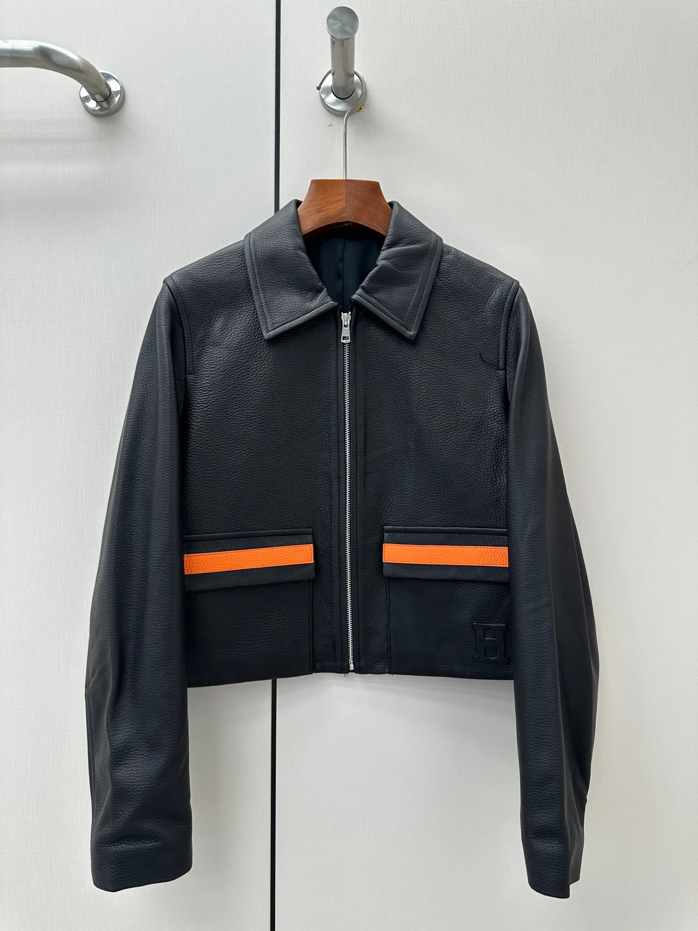 Women's Leather Jackets And Sheepskin Coats HERMES 17500813