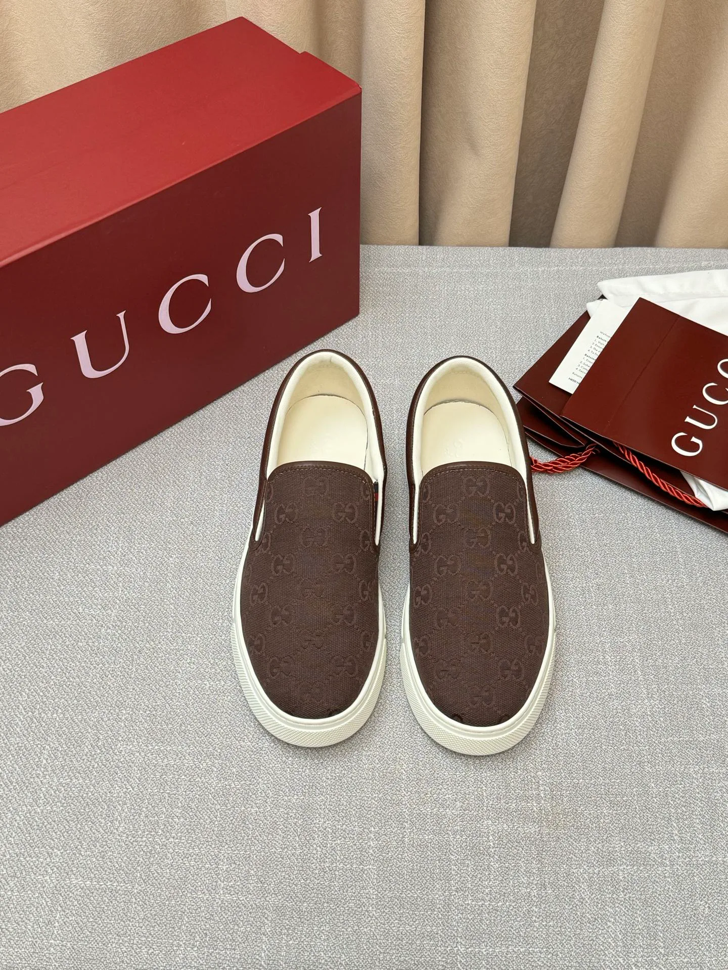 Men's Sneakers GUCCI 17620472