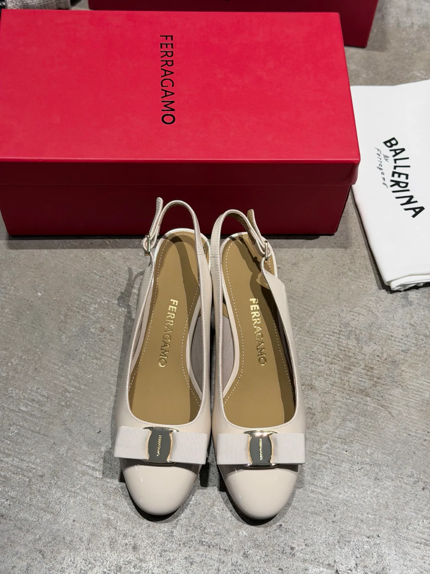Women's Heels SALVATORE FERRAGAMO 17642597