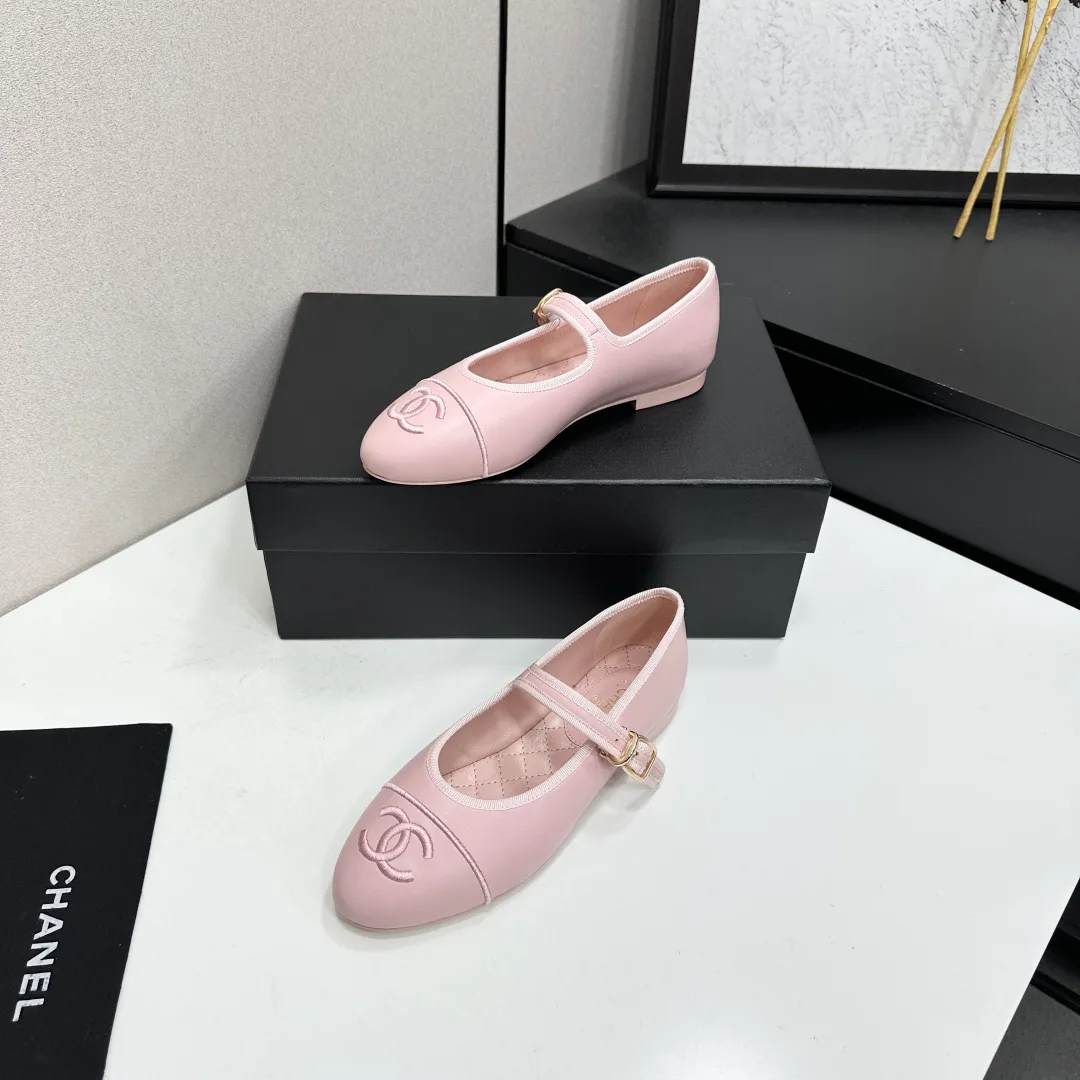 Women's Heels CHANEL 18083716