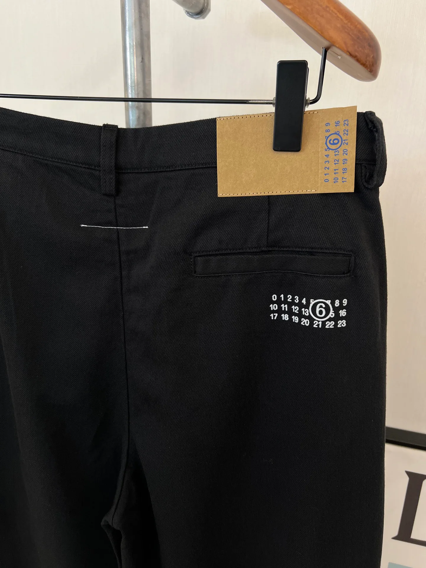 Men's Trousers MAISON MARGIELA 18343256
