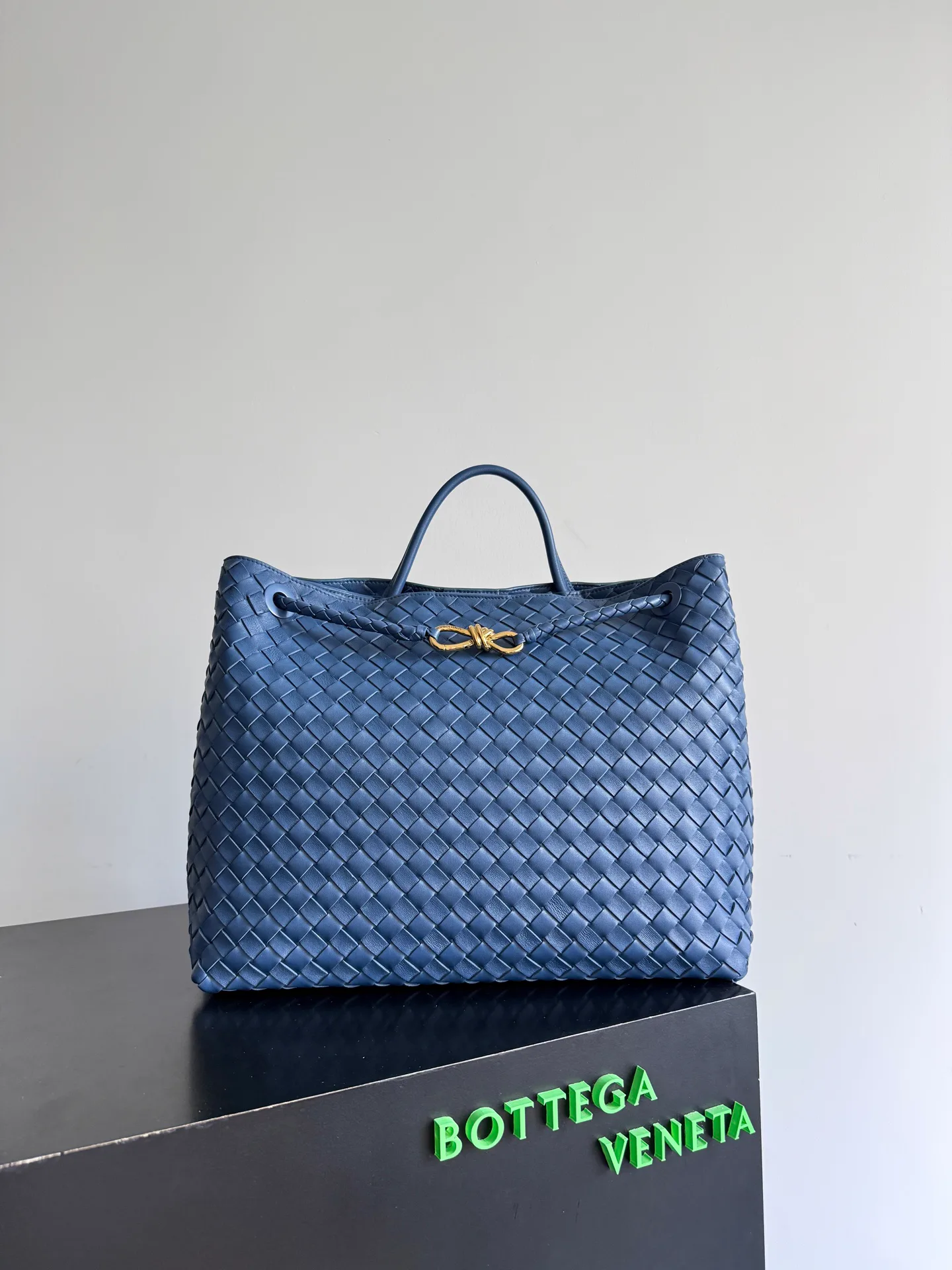 Women's Classic Handbags BOTTEGA VENETA 18321481