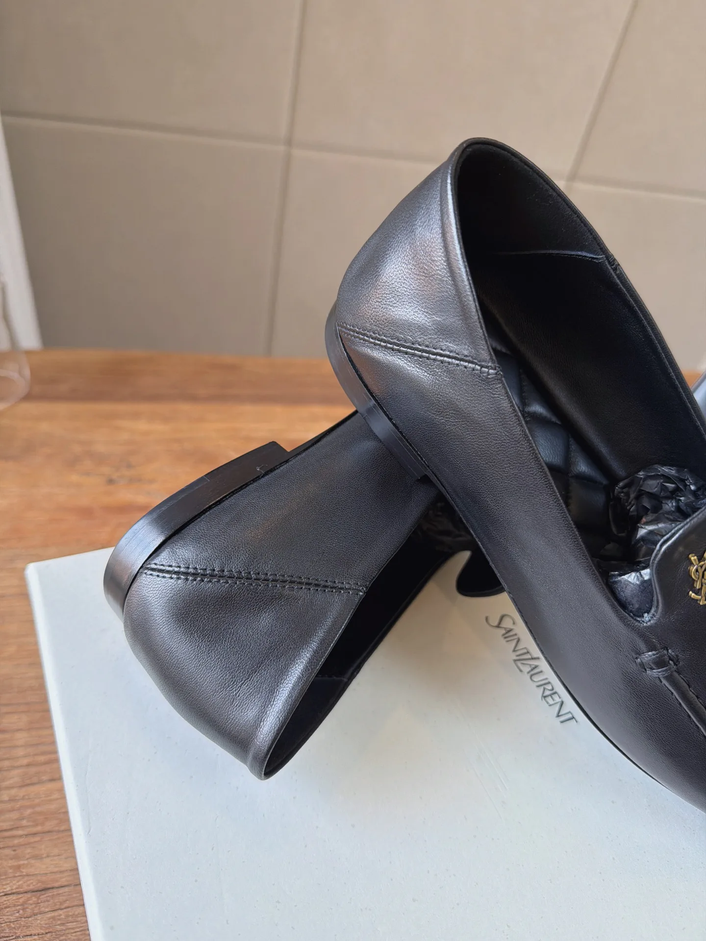 Women's Loafers And Moccasins SAINT LAURENT 18466599