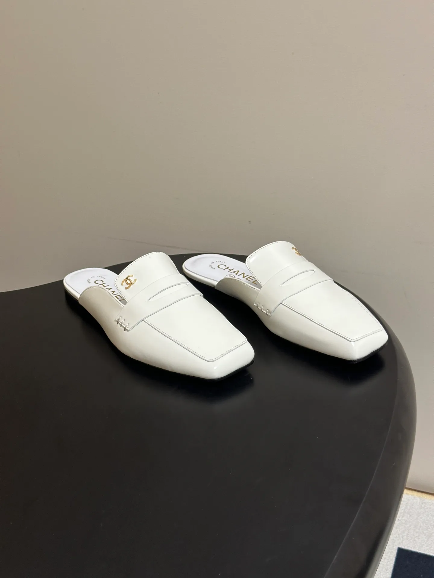 Women's Mules And Clogs CHANEL 18049699