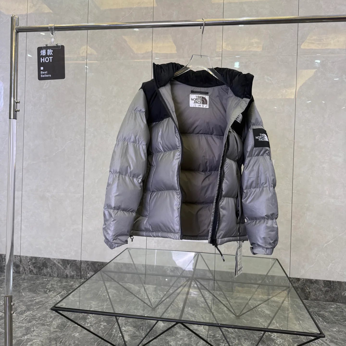 Куртки И Пуховики Мужские The North Face 18615382
