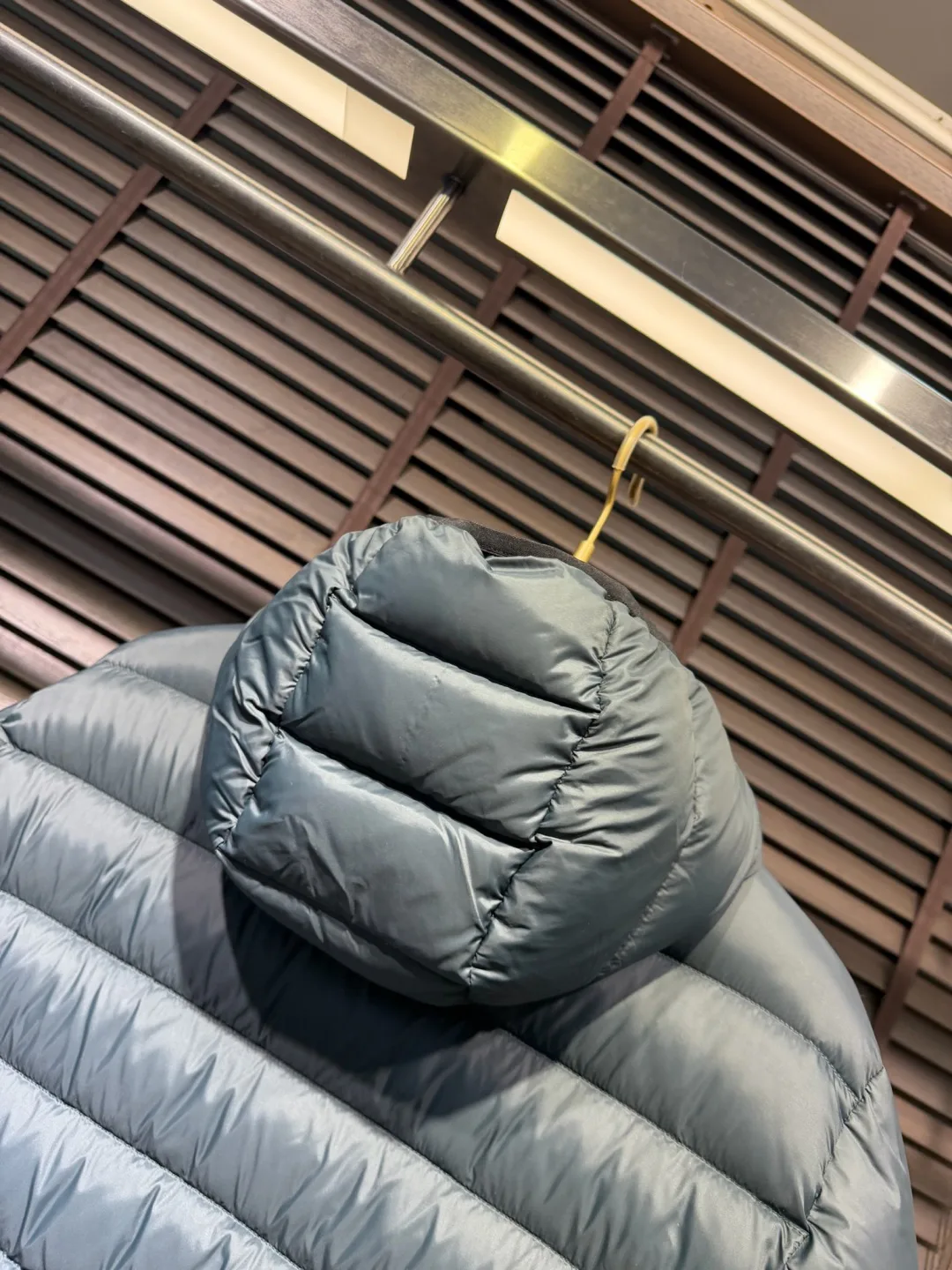 Men's Jackets And Down Jackets MONCLER 18361307