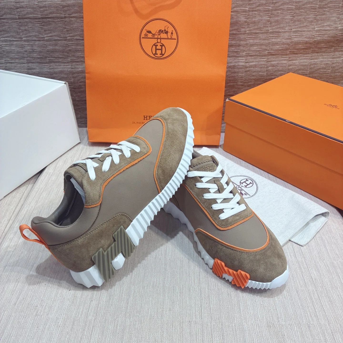 Women's Sneakers HERMES 17977062